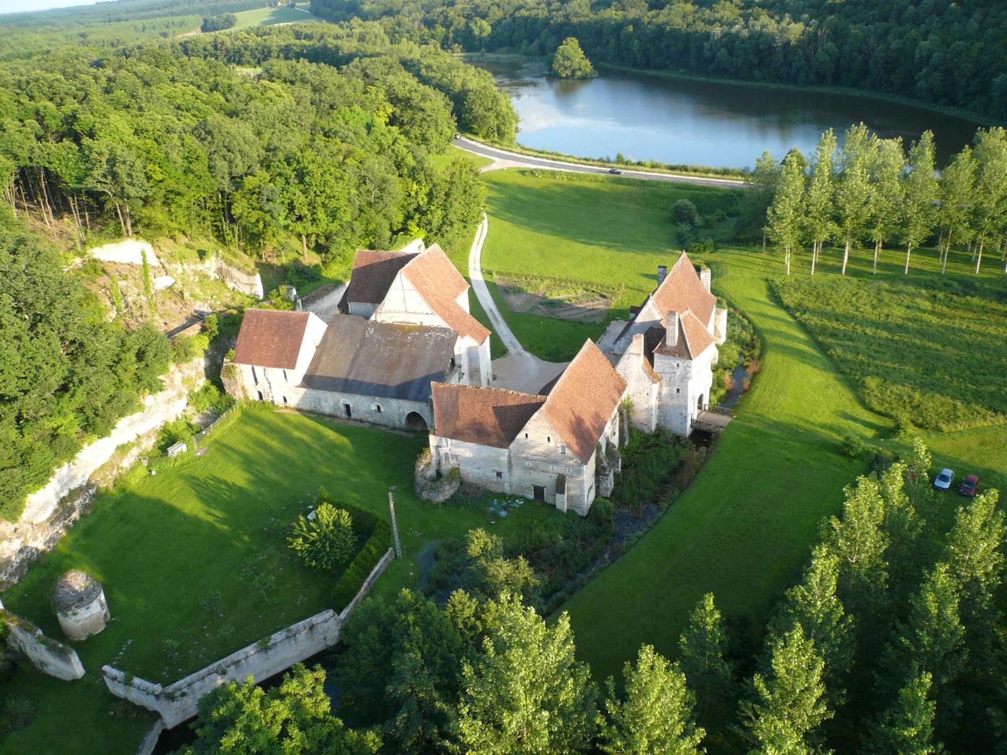 Chateau-Monastere De La Corroirie Montrésor Kültér fotó